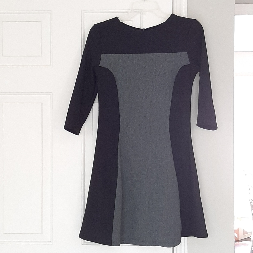 H&M black/gray dress. Size 10.